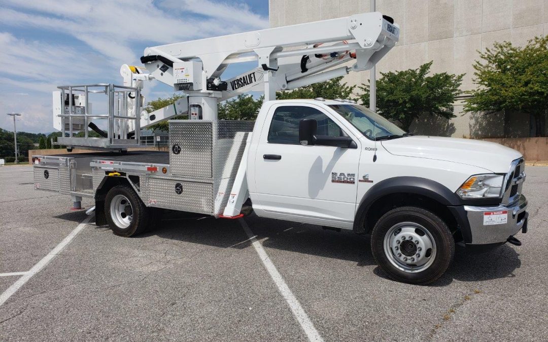 RQ669 (Versalift VST-47-AP, 4×4)